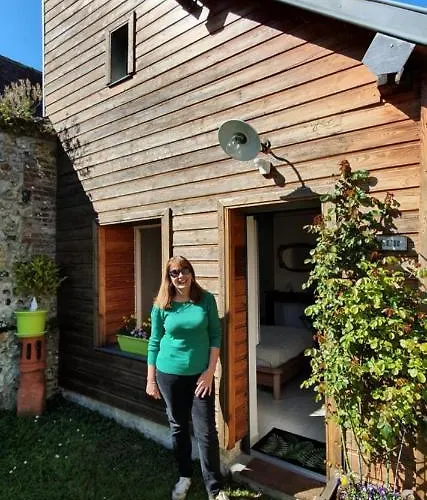 A Deux לינה וארוחת בוקר 3*